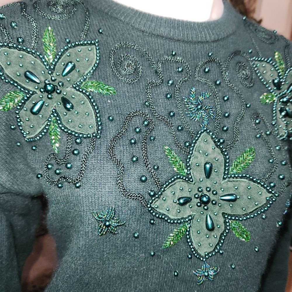 Vintage Cavalini Grandmacore Angora Rabbit & Wool Green jeweled Sweater small - Picture 4 of 8
